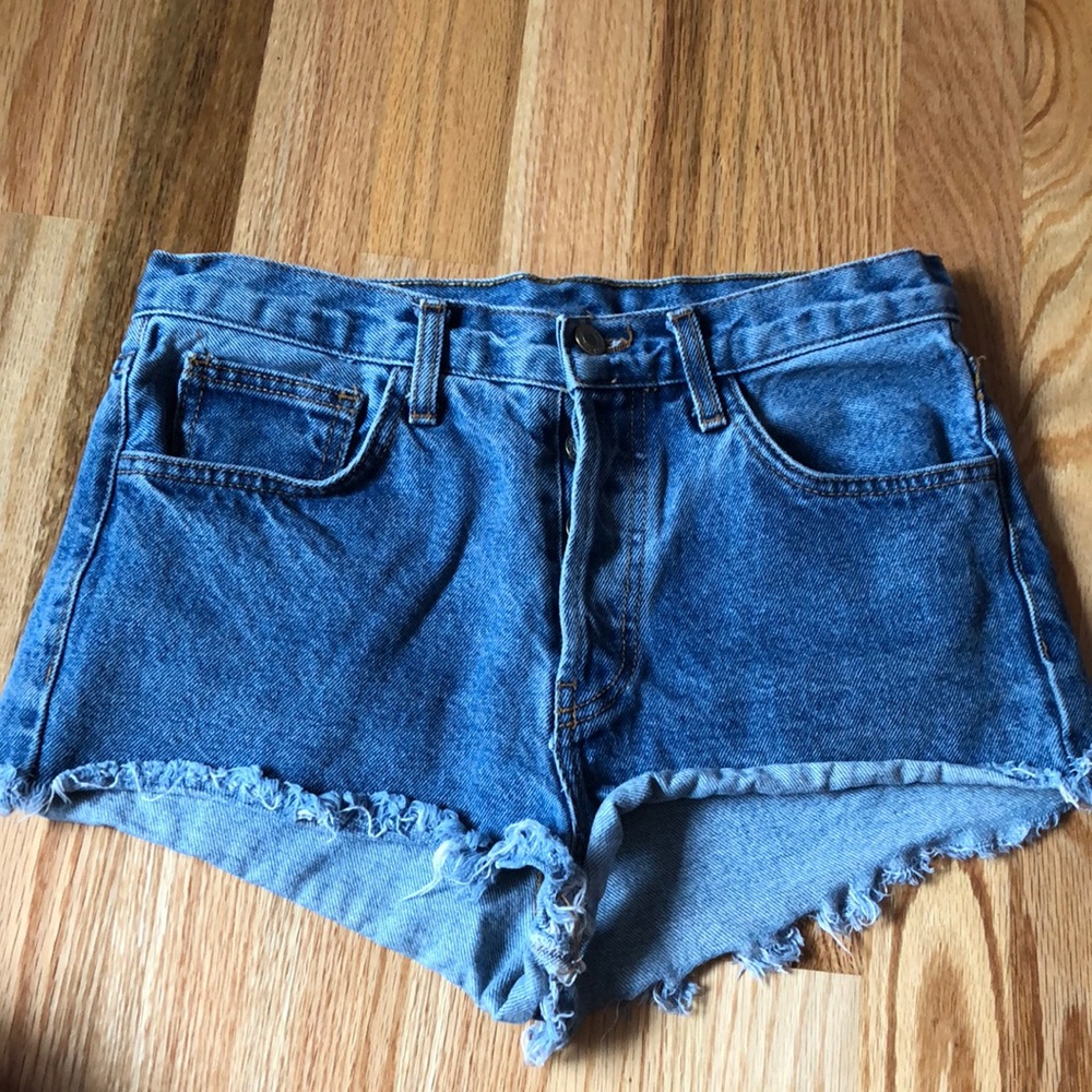 SOLD Brandy Melville high waisted shorts
